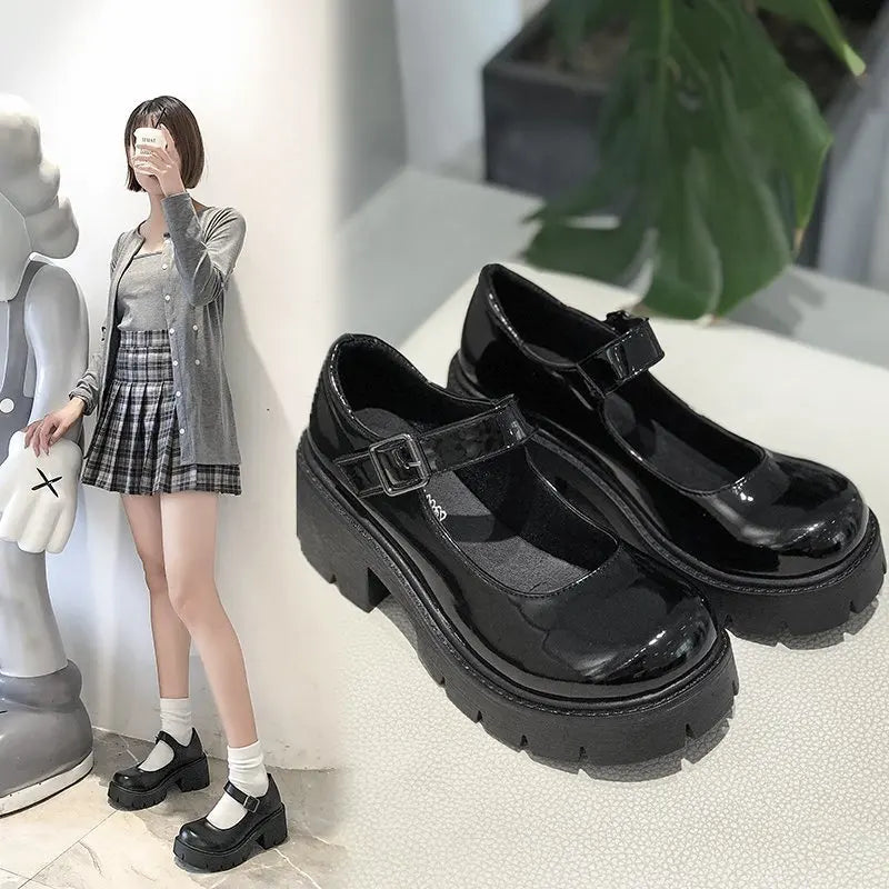 Women Vintage Shoes Casual Buckle Strap Round Toe Shoes Platform Square Heel Shoes