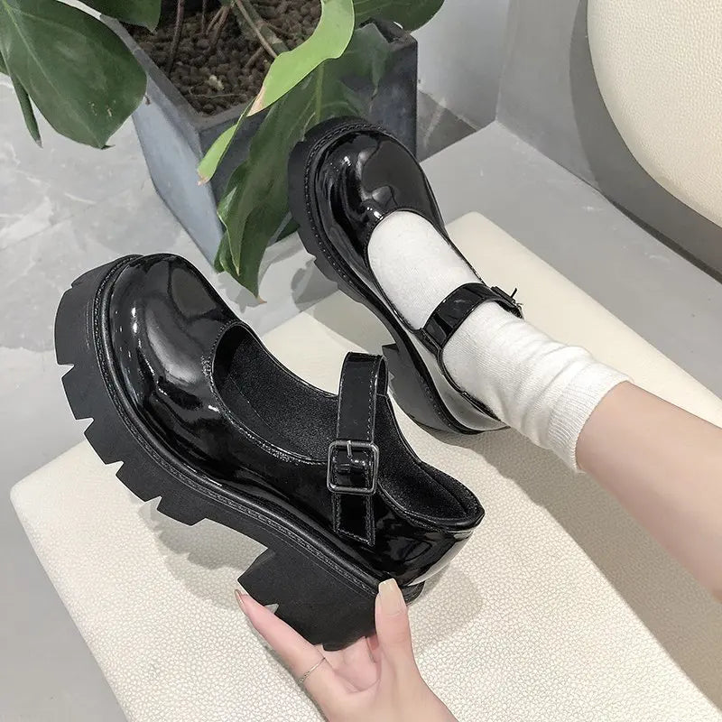 Women Vintage Shoes Casual Buckle Strap Round Toe Shoes Platform Square Heel Shoes